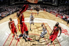 YY易游体育_李培楠退役，星际传奇落幕，电竞隐忧浮现